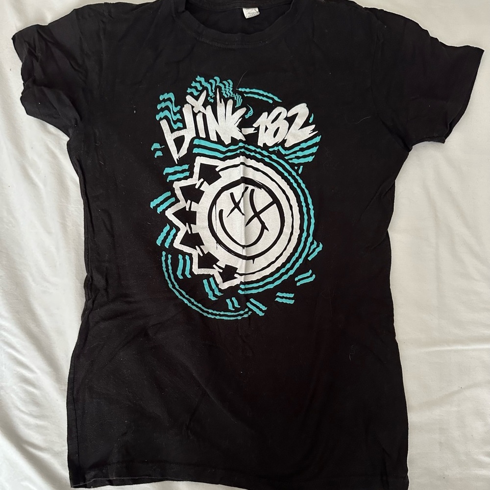 Blink 182 t-shirt